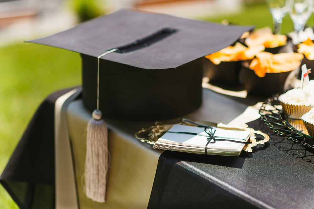 Graduation,Party,Table,Setting